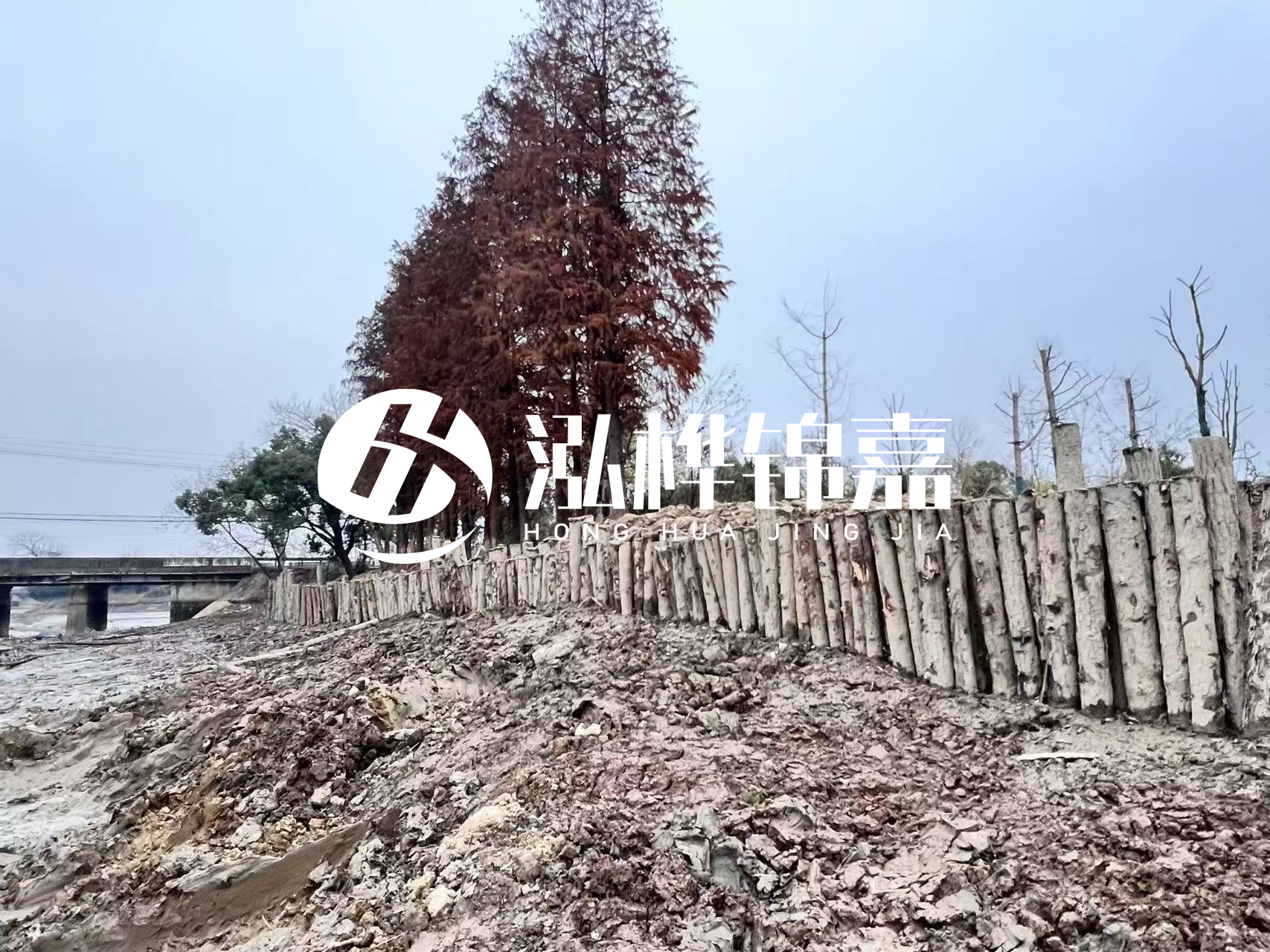 平?jīng)鐾跈C打木樁專業(yè)施工-松木樁工程量怎么計算的？